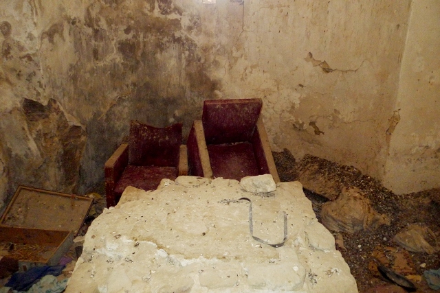 Εκκλησία Αγίου Αρτεμίου (Αρτέμονος) Ορνίθι 11-5-2012 Εκκλησία Αγίου Αρτεμίου (Αρτέμονος) Ορνίθι 11-5-2012